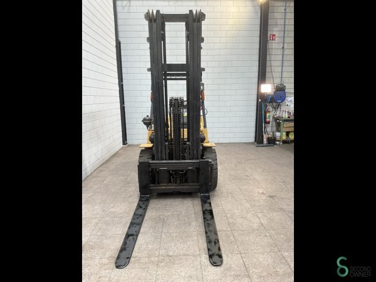 Gabelstapler Diesel Caterpillar GP45K 2005