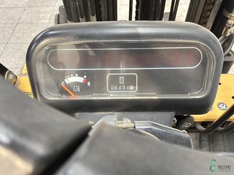 Gabelstapler Diesel Caterpillar GP45K 2005