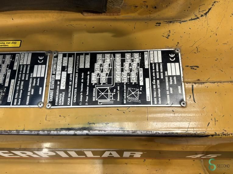 Gabelstapler Diesel Caterpillar GP45K 2005