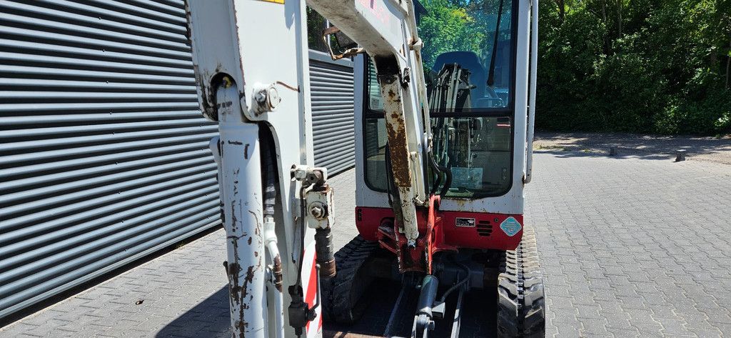 Takeuchi TB016