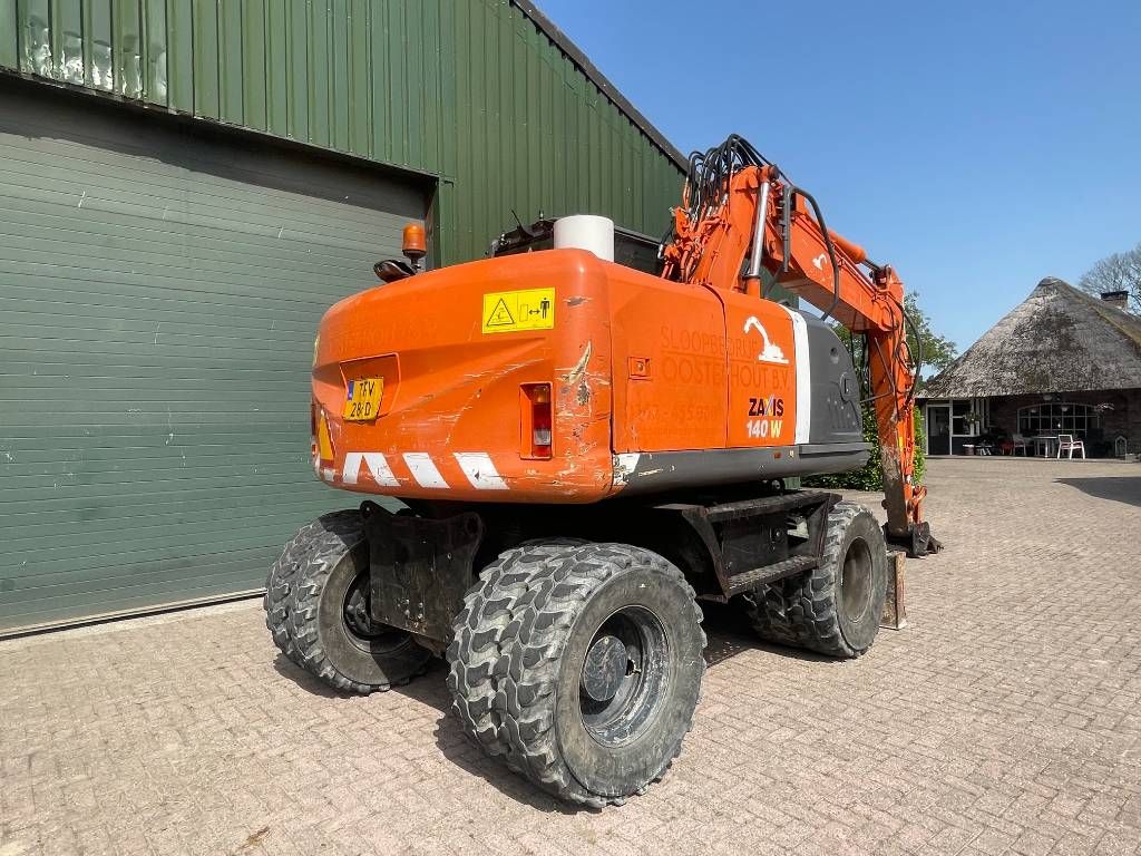 Hitachi ZX 140 W-3 mobiele kraan