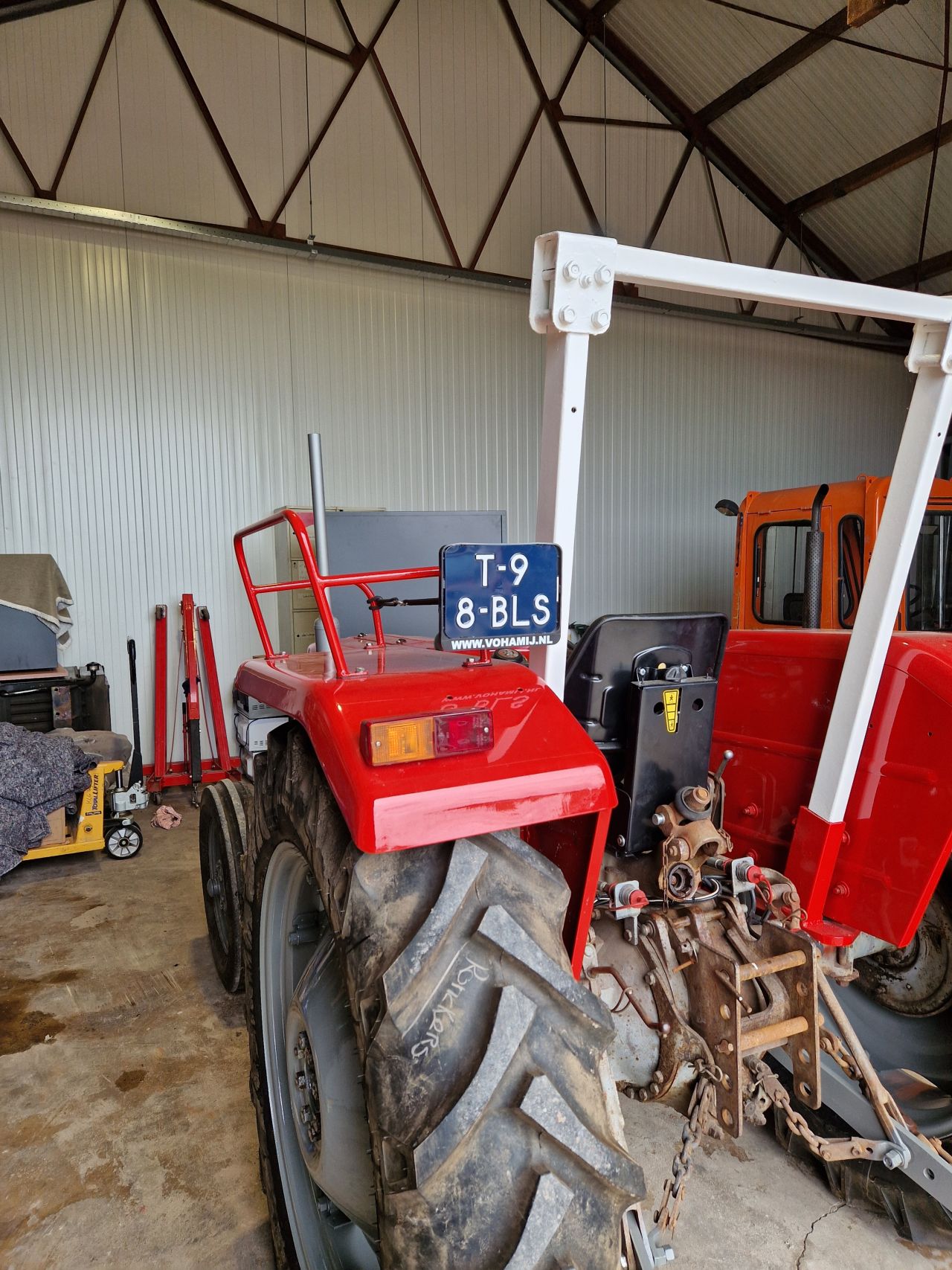 Massey Ferguson 133