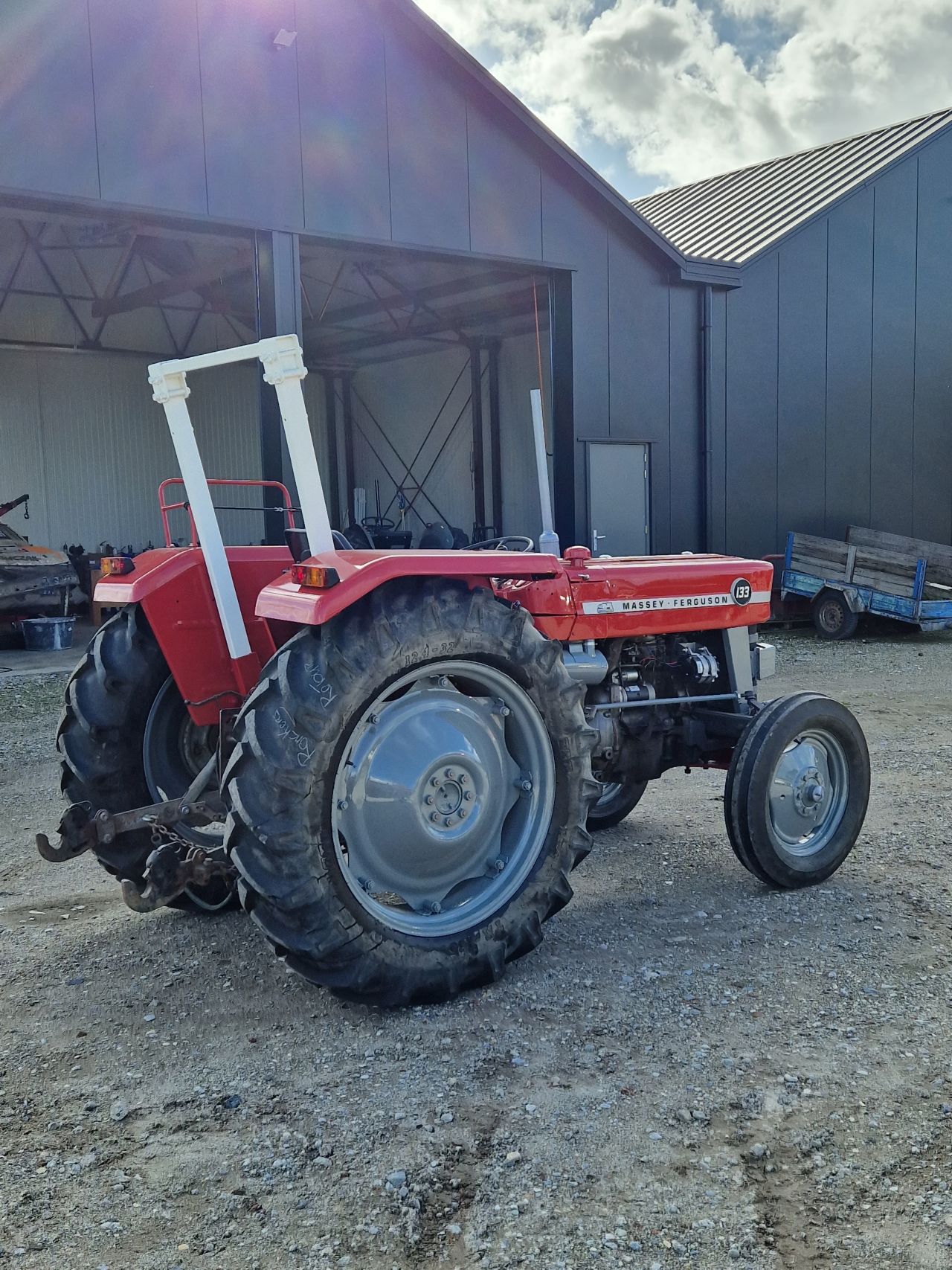 Massey Ferguson 133