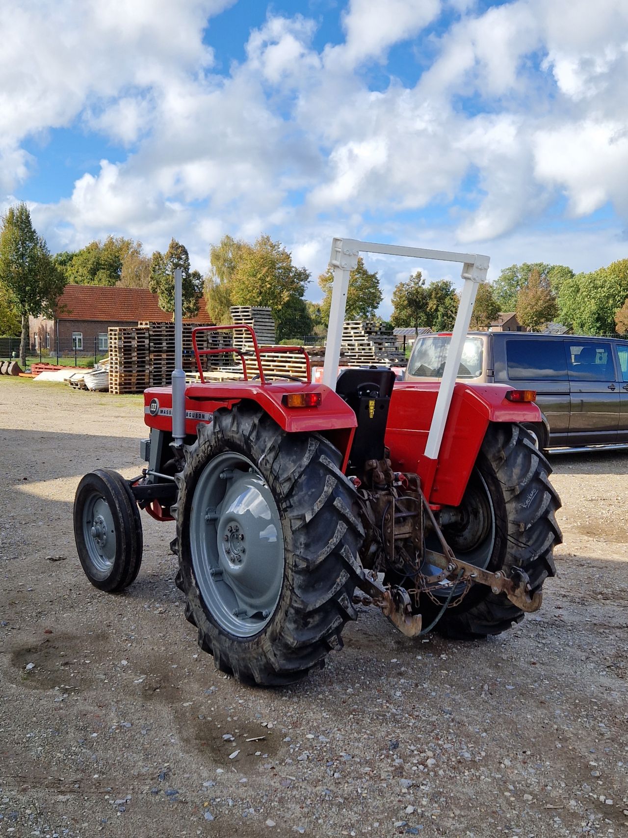 Massey Ferguson 133