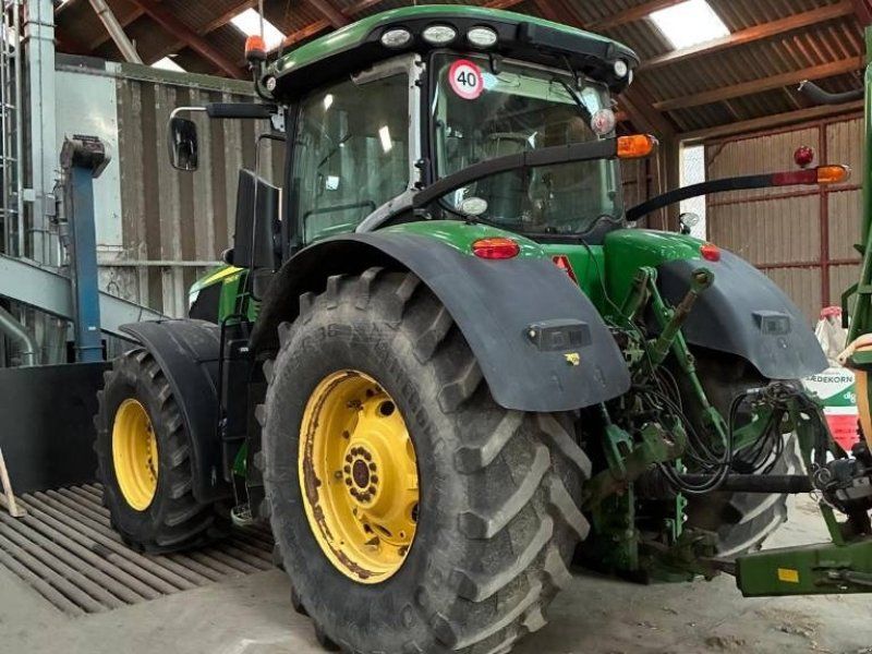 John Deere 7R.310