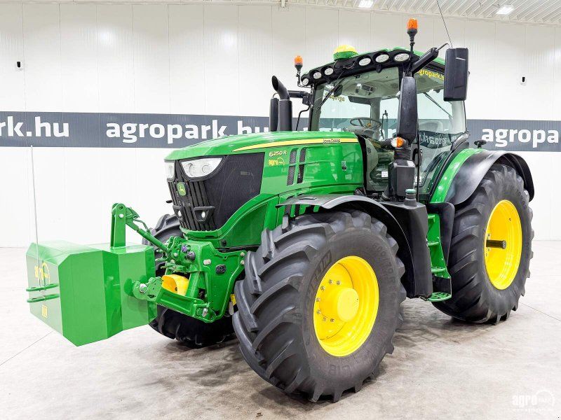 John Deere 6250R