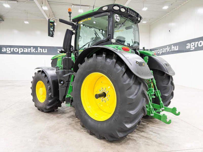 John Deere 6250R