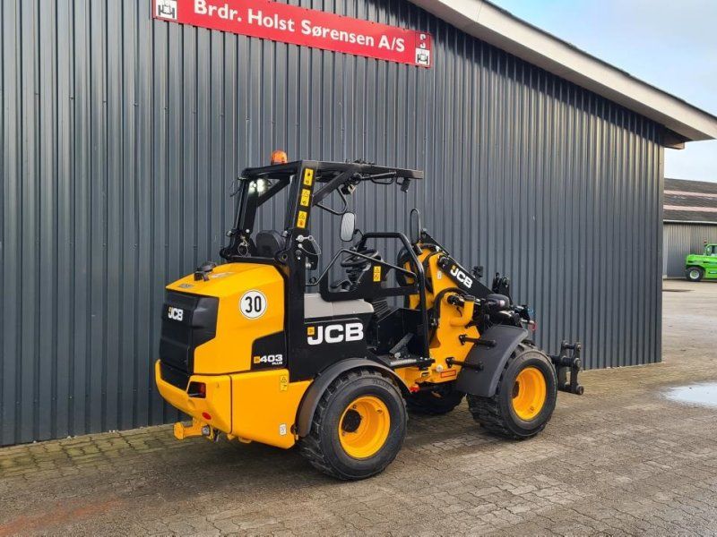 JCB 403 PLUS AGRI