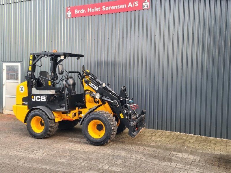 JCB 403 PLUS AGRI