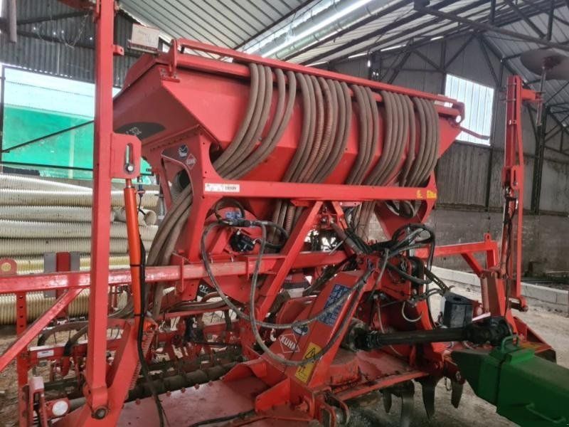 Kuhn ,