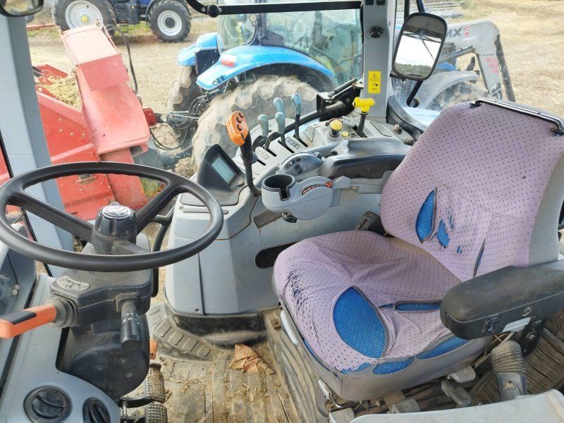 New Holland T7040POWERCOMMA