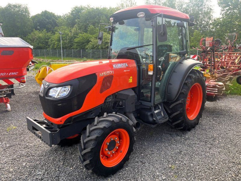 Kubota M 5071 NARROW, Allrad, Klima, Kriechgang, Schmalspur, nur 420 h
