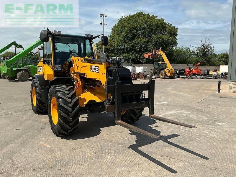 JCB tm320s pivotsteer telehandler (st26772)