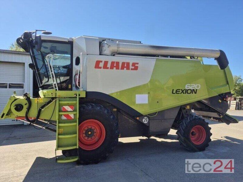 Claas Lexion 620 mit Schneidwerk