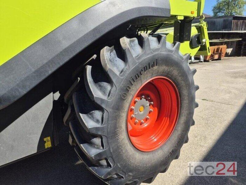 Claas Lexion 620 mit Schneidwerk