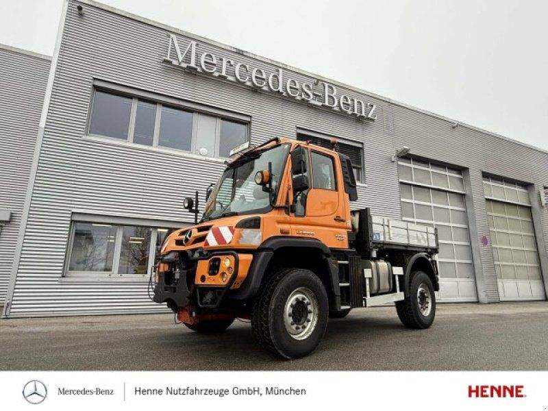 Mercedes-Benz U 527