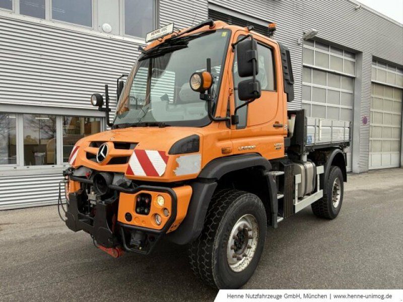 Mercedes-Benz U 527