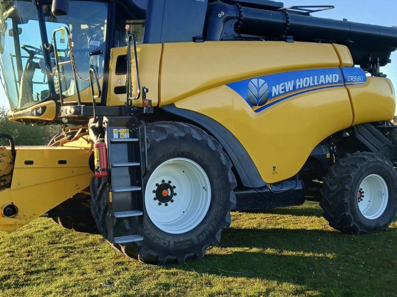 New Holland CR9.80