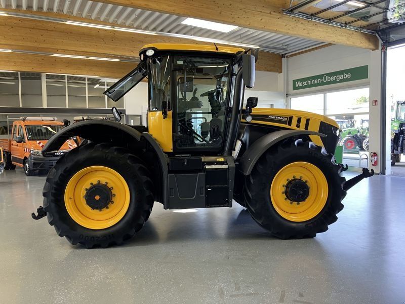 JCB 4220