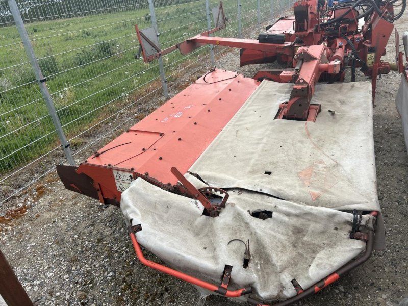 Kuhn FC 813