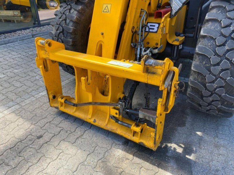 JCB 538-60 AGRI-SUPER