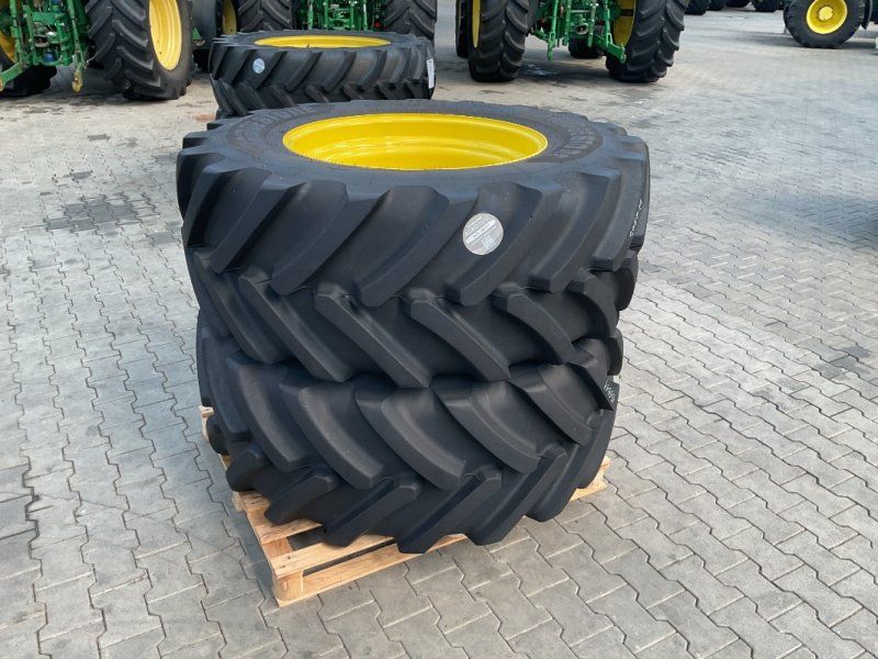 Brigdestone 540/65R30