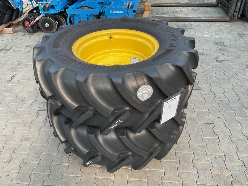 Continental 420/70R24