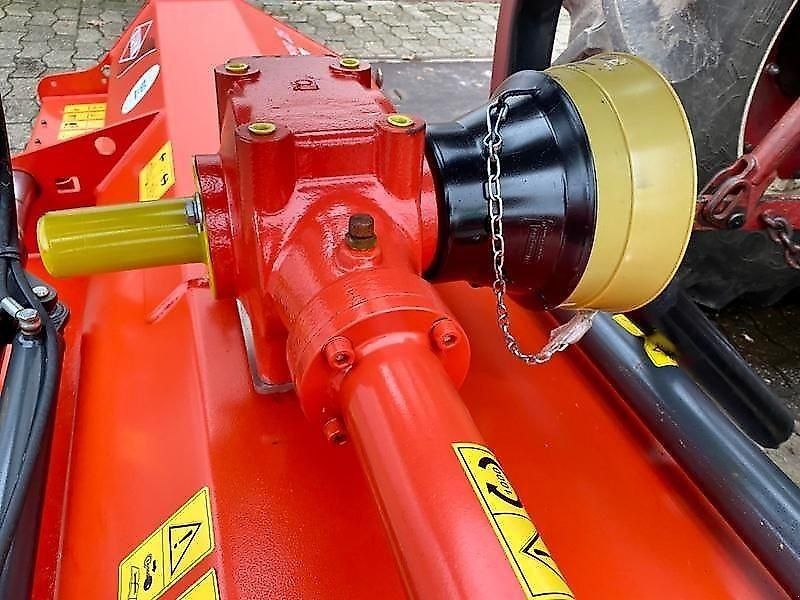 Kuhn BPR 280 Front- und Heckanbau