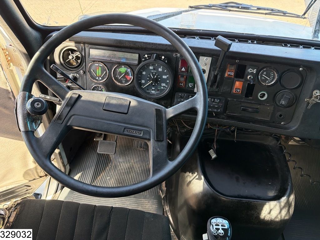 Volvo N 1064 6x4, leaf suspension, PTO, hydraulics