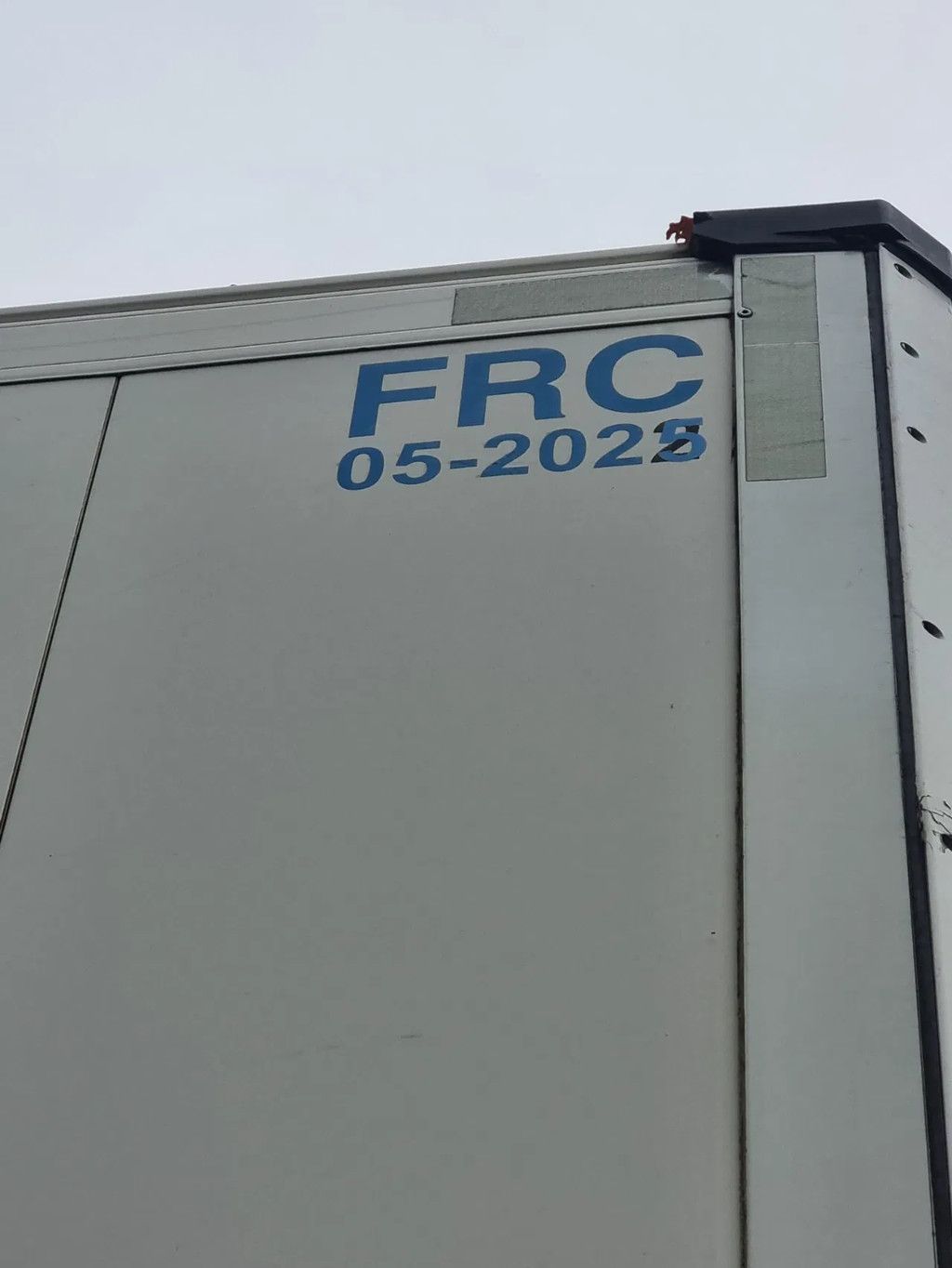 SCHMITZ CARGOBULL SCB*S3B / OL-69-YV