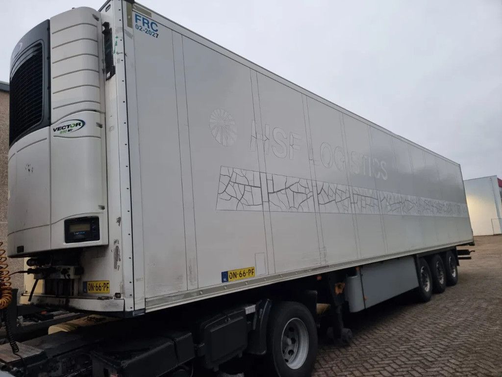 SCHMITZ CARGOBULL SCB*S3B / ON-66-PF