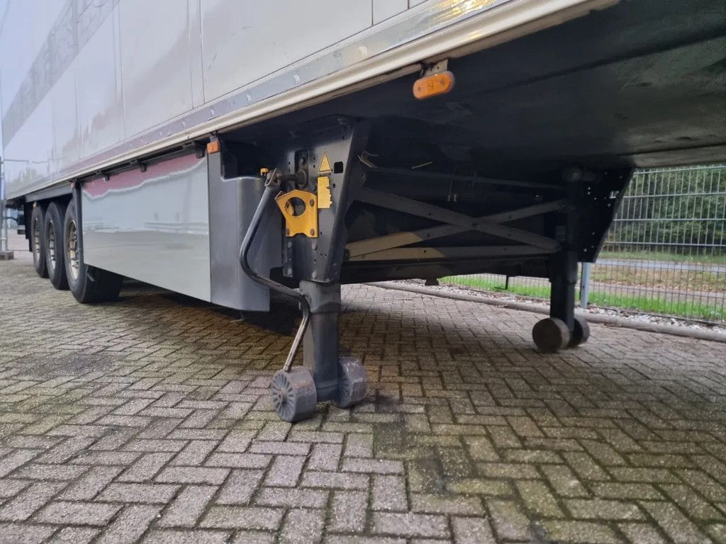 SCHMITZ CARGOBULL SCB*S3B / ON-66-PF