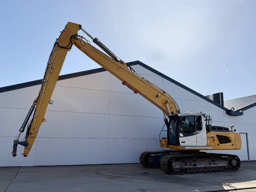 Liebherr R926LC - 15 Meter / GPS Prepaired / German Machine