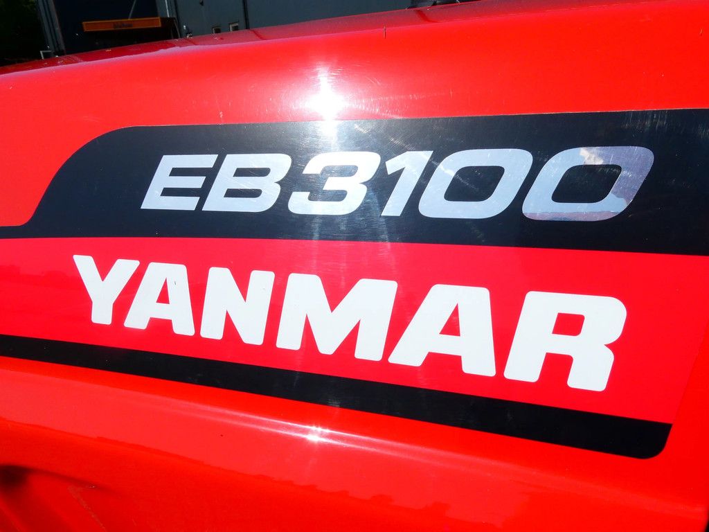 Yanmar EB3100 4wd HST / 00380 Draaiuren / Frontklepelmaaier