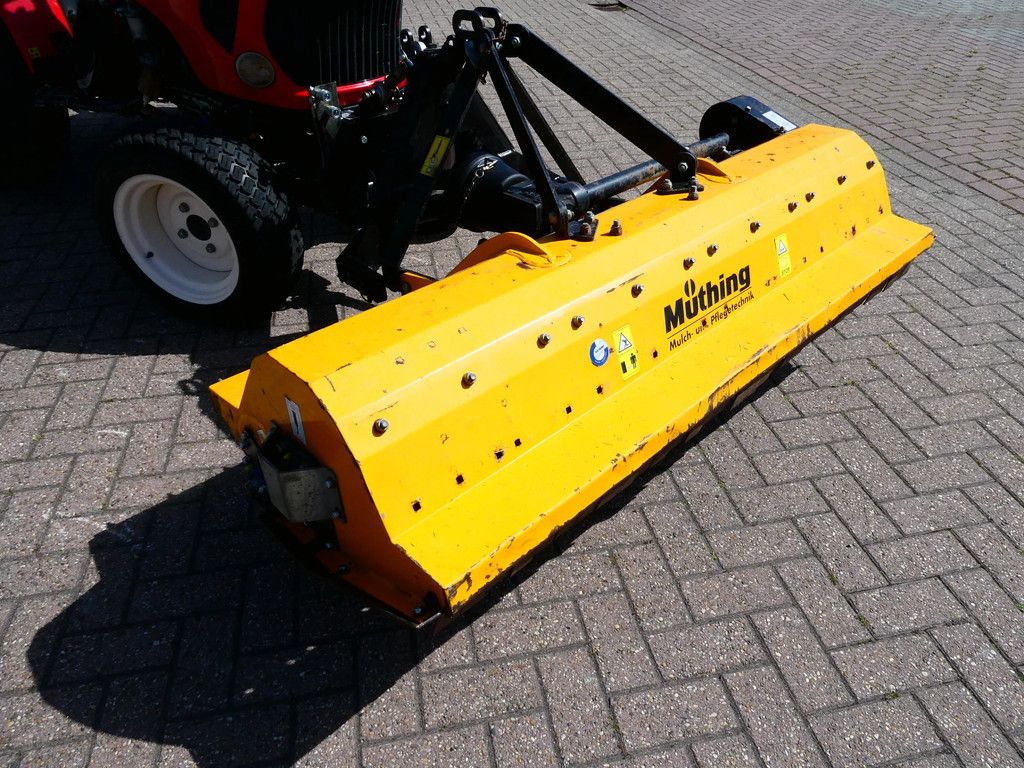 Yanmar EB3100 4wd HST / 00380 Draaiuren / Frontklepelmaaier