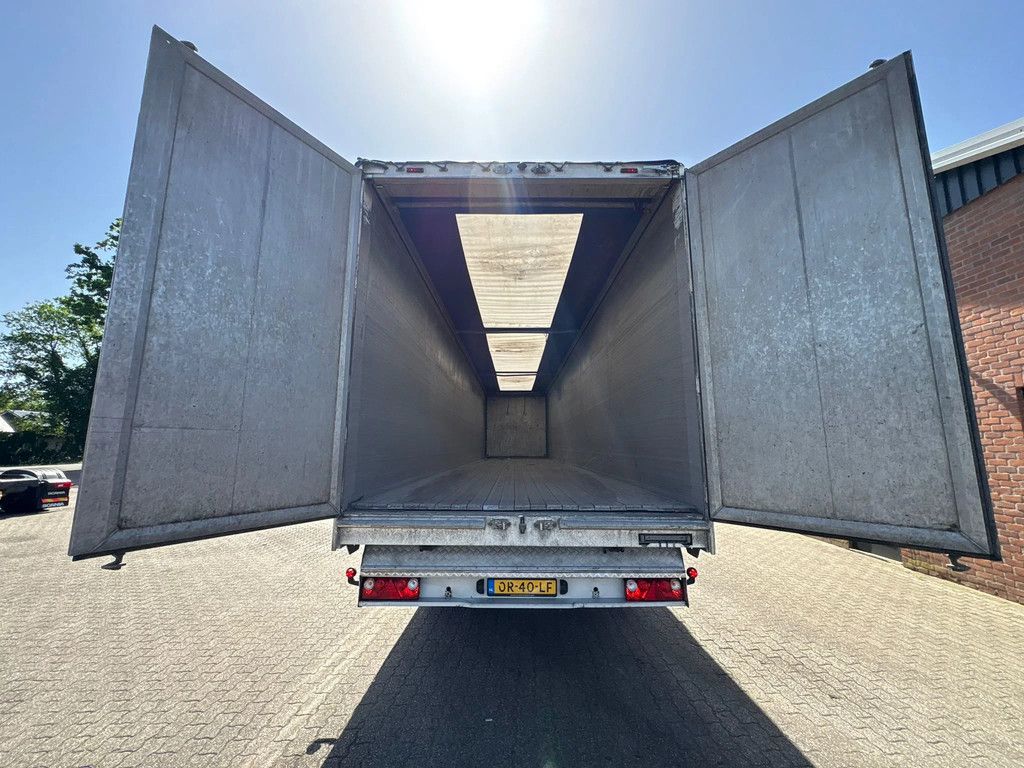 Kraker CF-X Liftas + Stuuras 88M3 Cargo Floor 10MM Widespread 10 tons assen