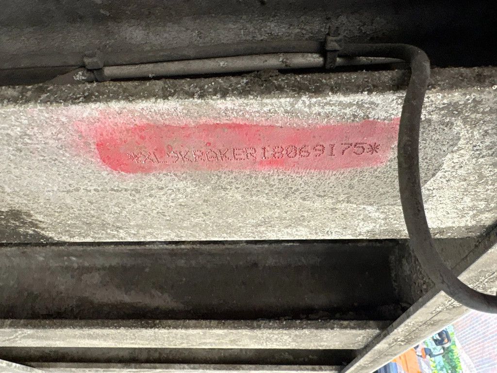 Kraker CF-X Liftas + Stuuras 88M3 Cargo Floor 10MM Widespread 10 tons assen