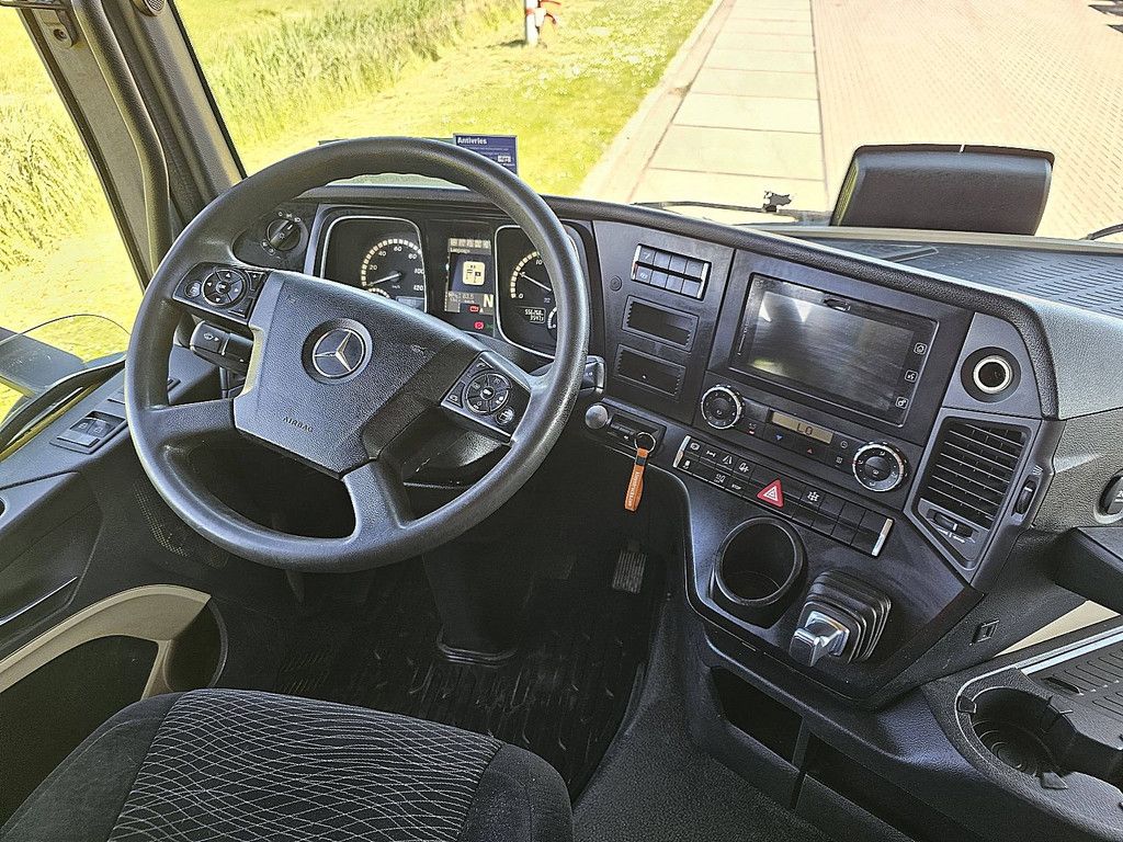 MERCEDES-BENZ ACTROS 1843