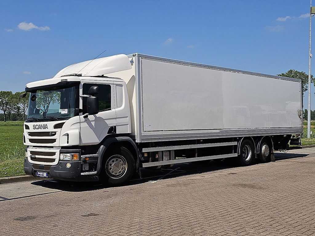 SCANIA P360 6x2*4 mnb taillift