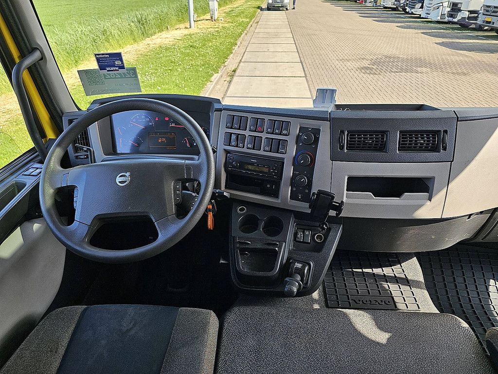 VOLVO FL 250.12 6 cyl. airco