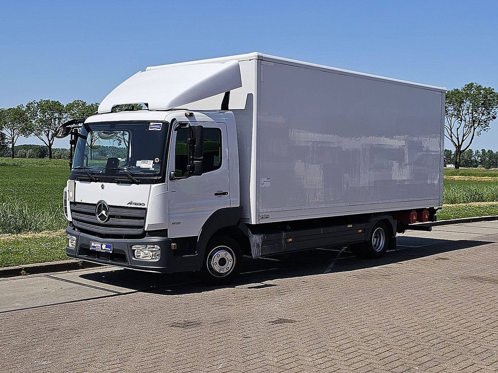 MERCEDES-BENZ ATEGO 818 lift 3 seats airco