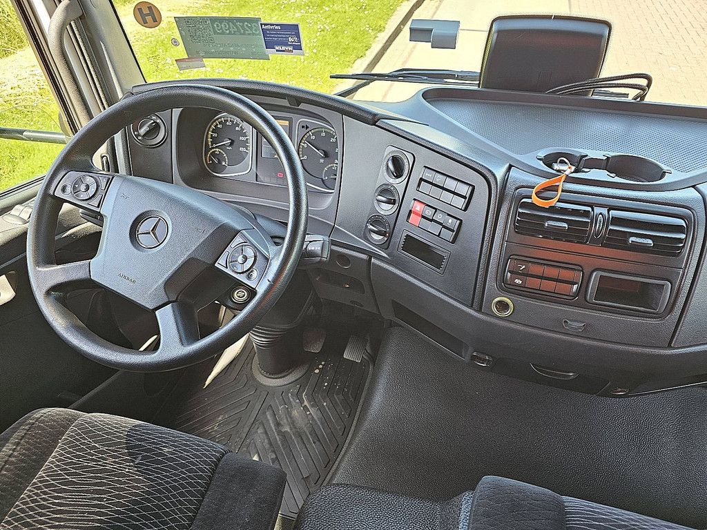 MERCEDES-BENZ ATEGO 818 lift 3 seats airco