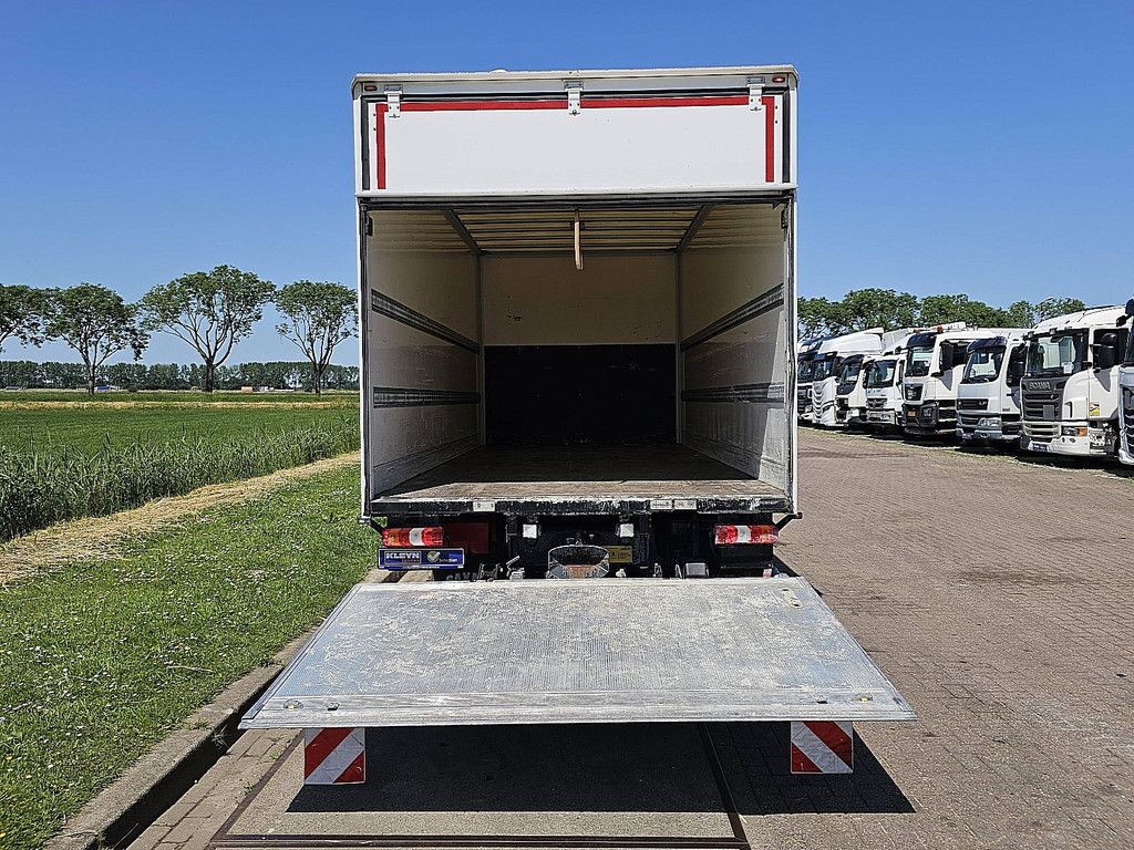 MERCEDES-BENZ ATEGO 818 lift 3 seats airco