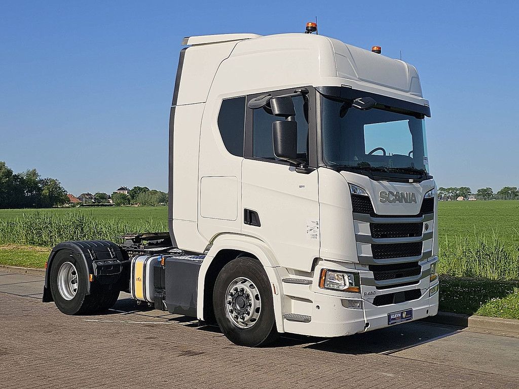 SCANIA R450