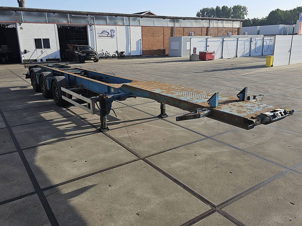 RENDERS CHASSIS PORTMASTER