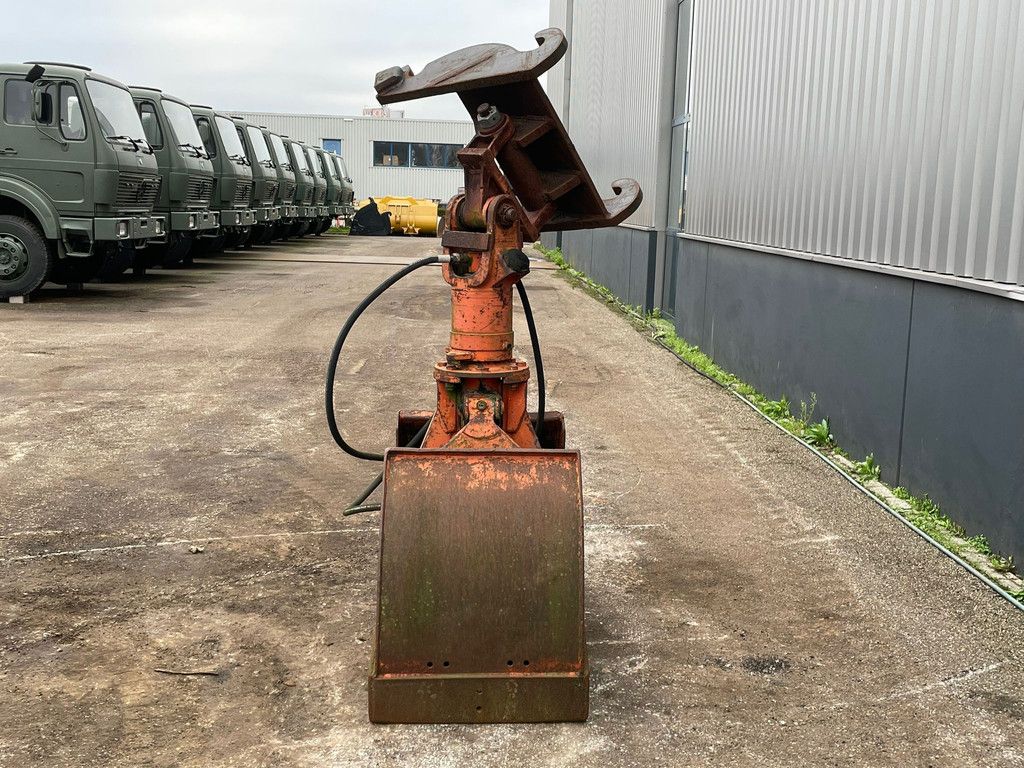 Atlas CW40 Clamshell grapple GGS25