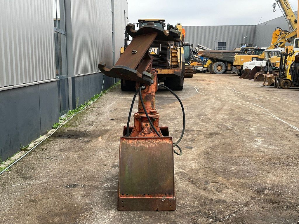 Atlas CW40 Clamshell grapple GGS25