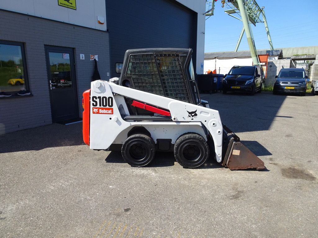 Bobcat S100