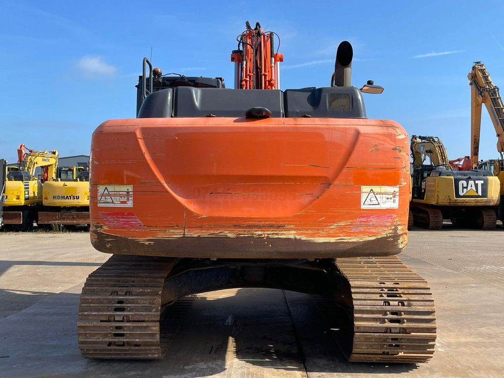 Hitachi ZX210LC-6