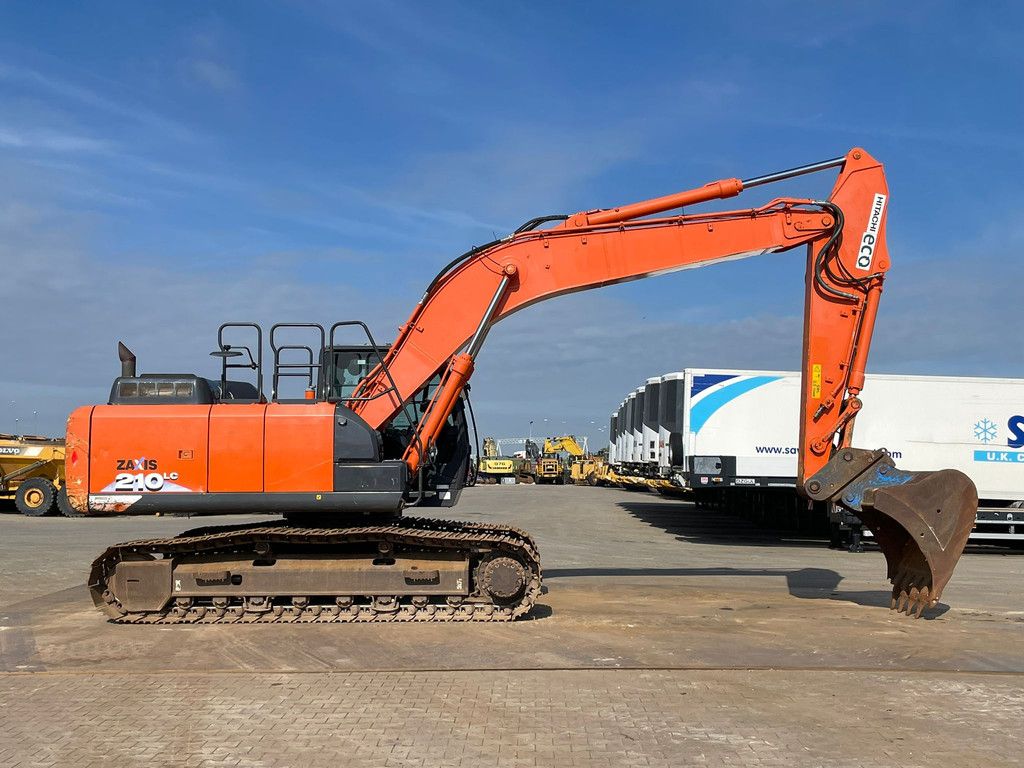 Hitachi ZX210LC-6